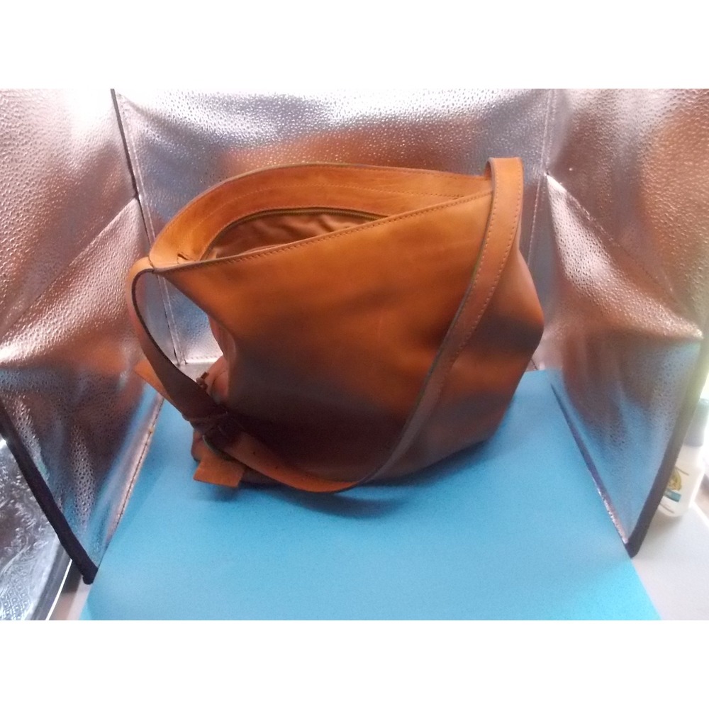 Genuine Leather shoulder Bag Tan Brown Adjustable Strap Large Pocket